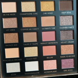 NEW Iconic London Day to Slay eyeshadow palette